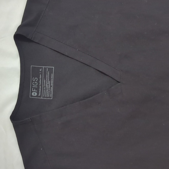 Figs Casma Three-Pocket Scrub Top, Color Black Size XL - Picture 7 of 15